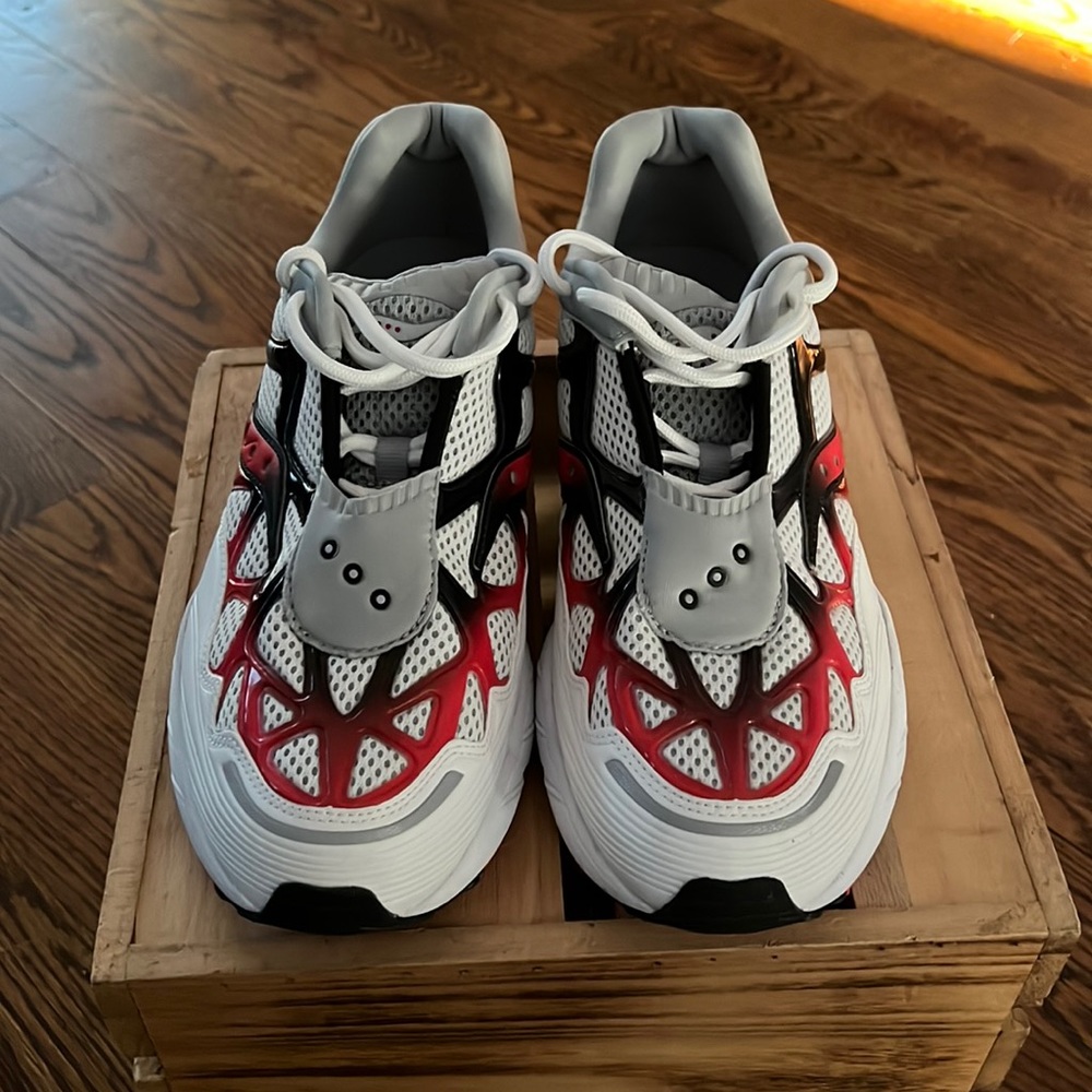 Sacouny Grid Web Walking Shoes